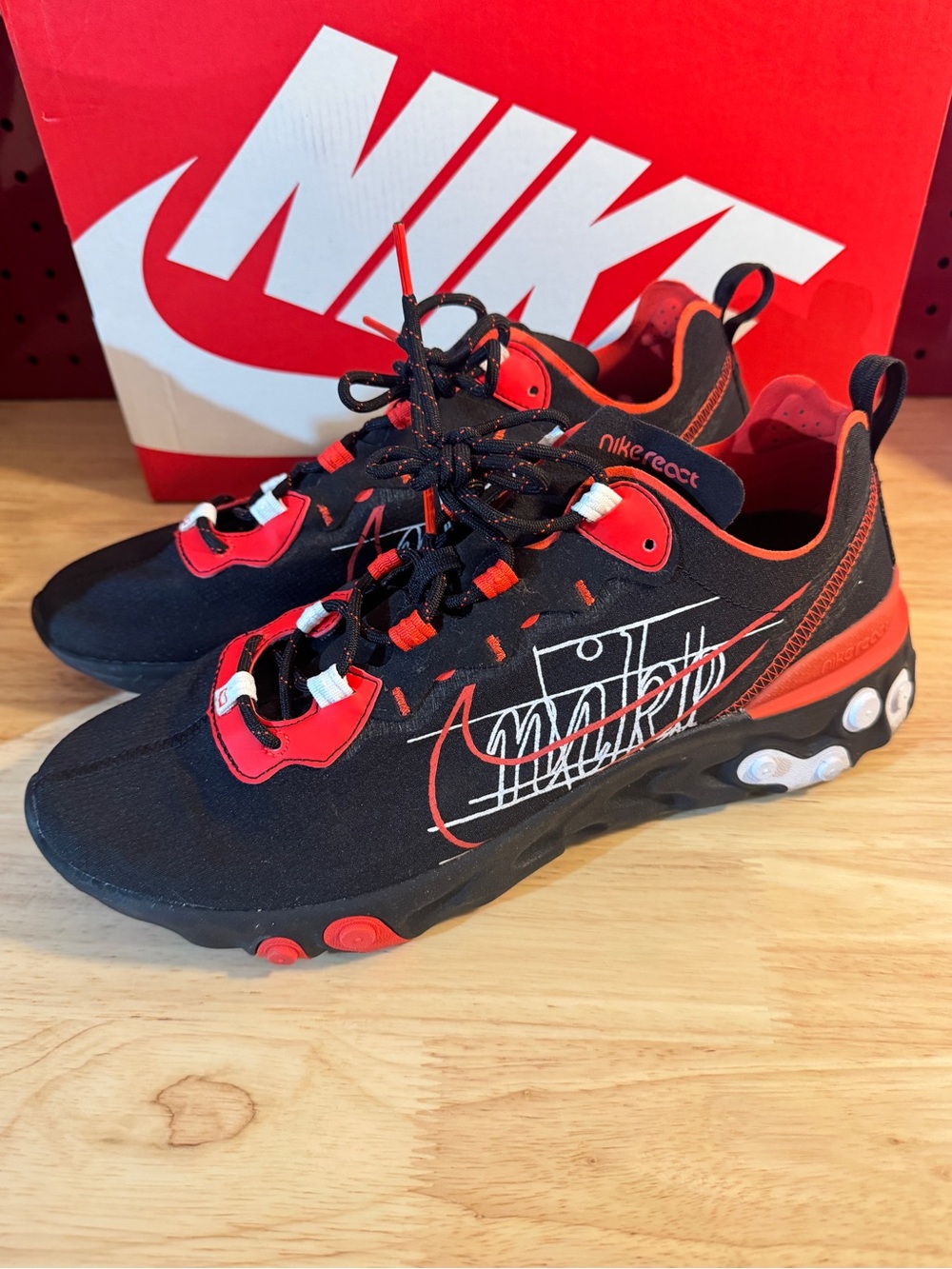Nike Men’s React Element 55 Sneakers Size 10
